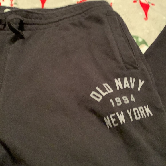 Old navy mens sweatpants. Size XL - Picture 4 of 6